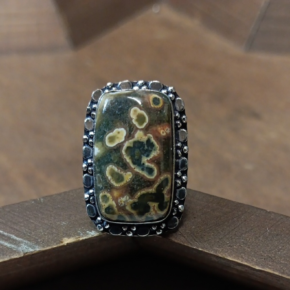 Elegant Multicolor Stone Ring